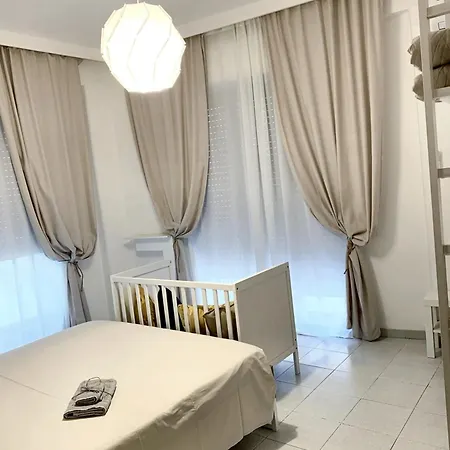 Appartement Charming In With Balcony And View