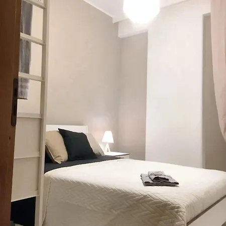 Charming In With Balcony And View Appartement *