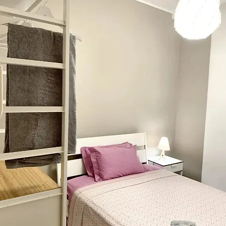 Apartment Charming In With Balcony And View
